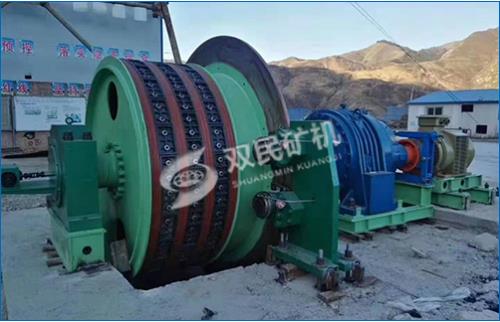 1634780985667122.jpg 多繩摩擦提升機1.jpg